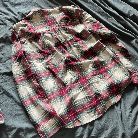 Hollister Plaid Flannel Pajama Set - Picture 8 of 10